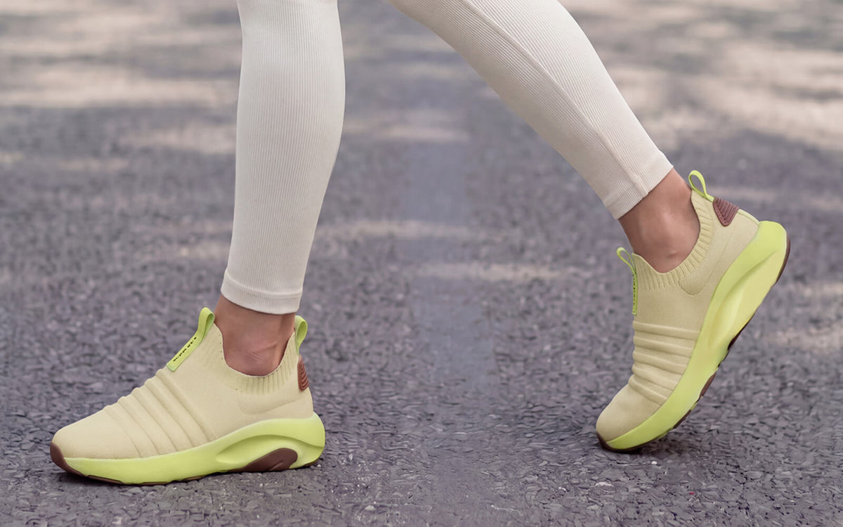 Begin Walk Breeze for Women : Custard Lime