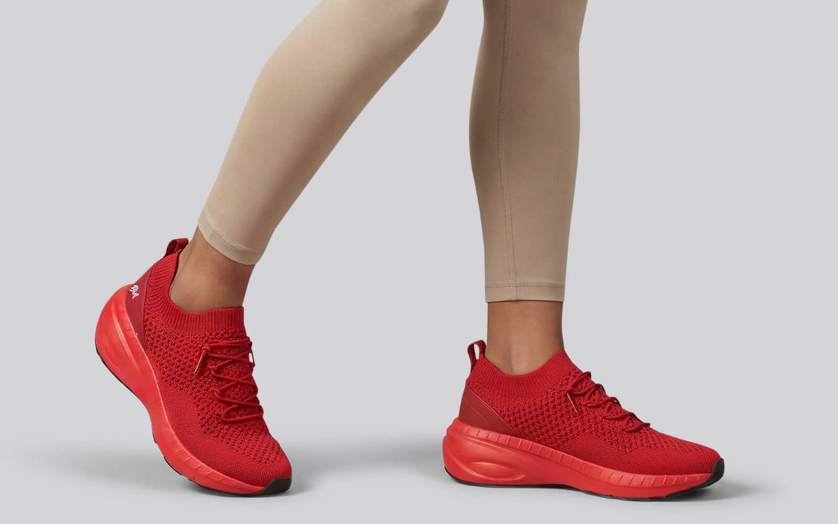 Begin Walk Soothe Lace Ups for Women : Red