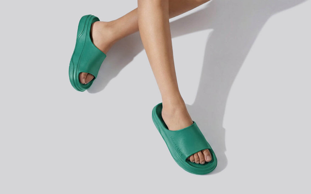 Cushers Slides For Women : Pepper Green