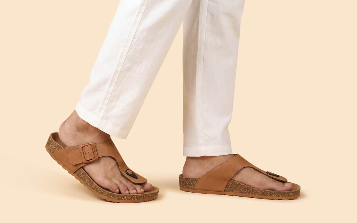 Cork Thong Sandals : Tan