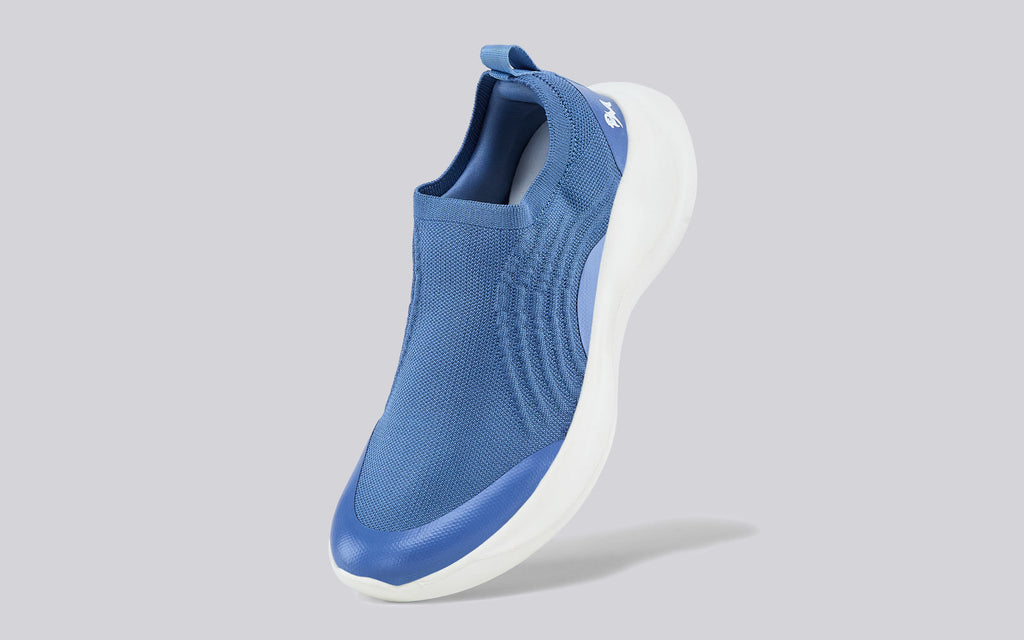 Curve Knit Slip Ons For Men : Blue