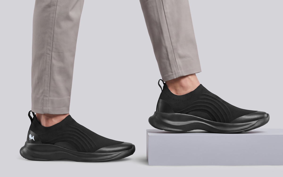 Curve Knit Slip Ons For Men : Black