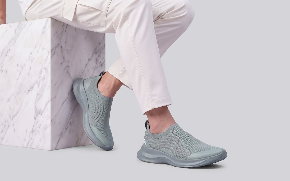 Curve Knit Slip Ons For Men : Grey