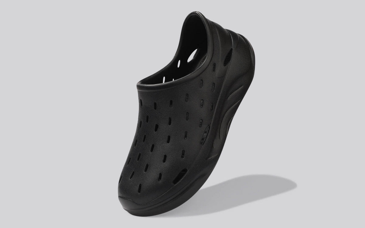 Cushers Rainscape Clogs For Men : Black