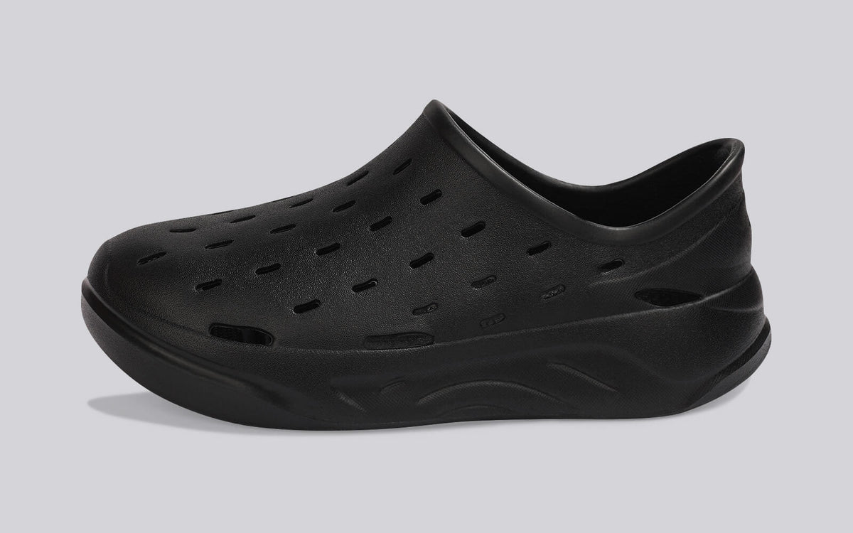 Cushers Rainscape Clogs For Men : Black