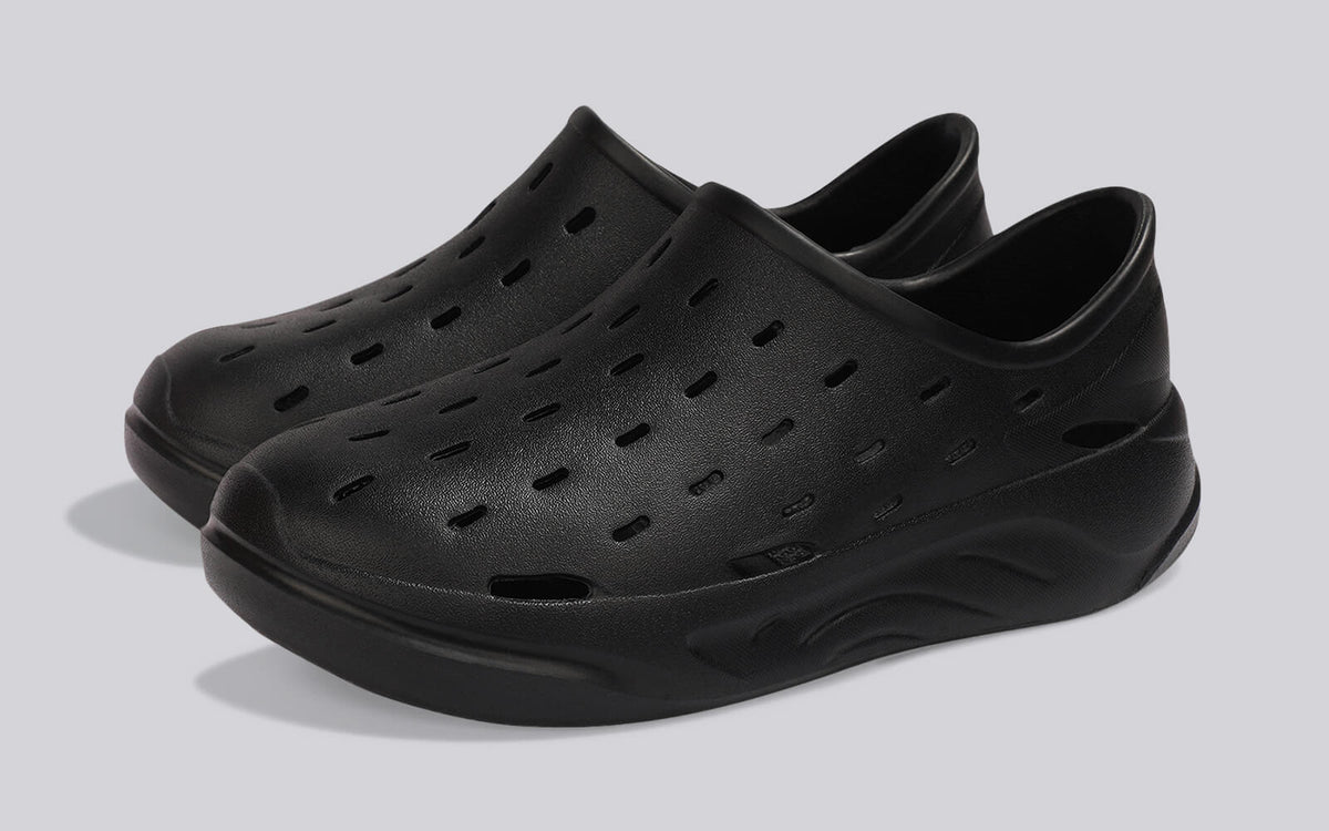 Cushers Rainscape Clogs For Men : Black
