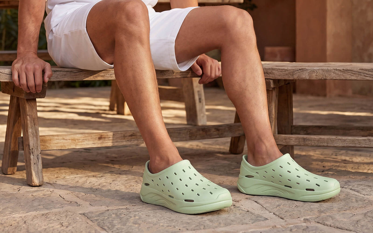 Cushers Rainscape Clogs For Men : Green