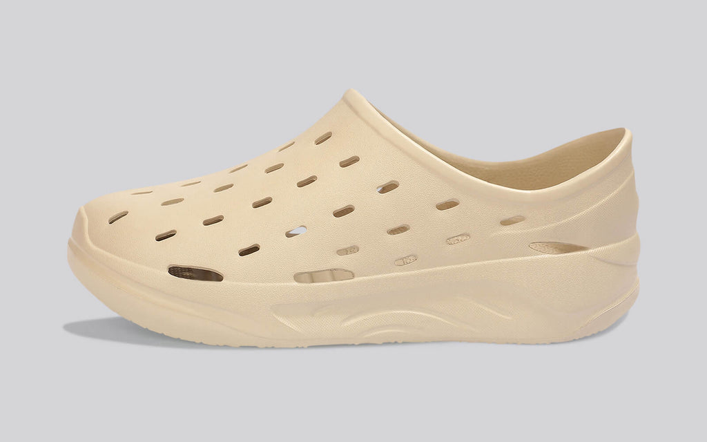 Cushers Rainscape Clogs For Men : Ecru