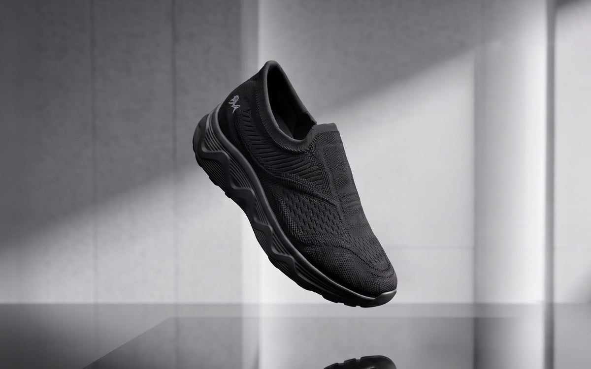 Easy Glide Slip Ons for Men : Black
