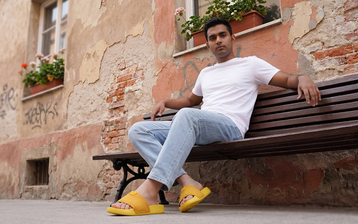 High Sprout Glideway Slides For Men : Yellow