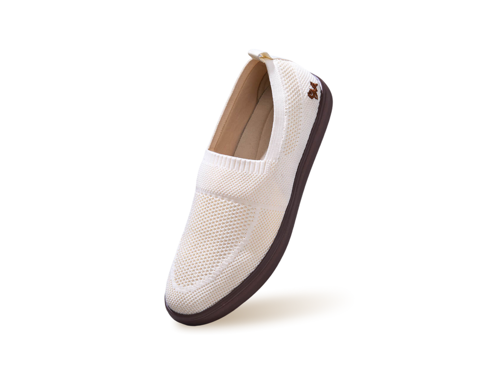 Casual Ease Slip Ons : Ivory Brown