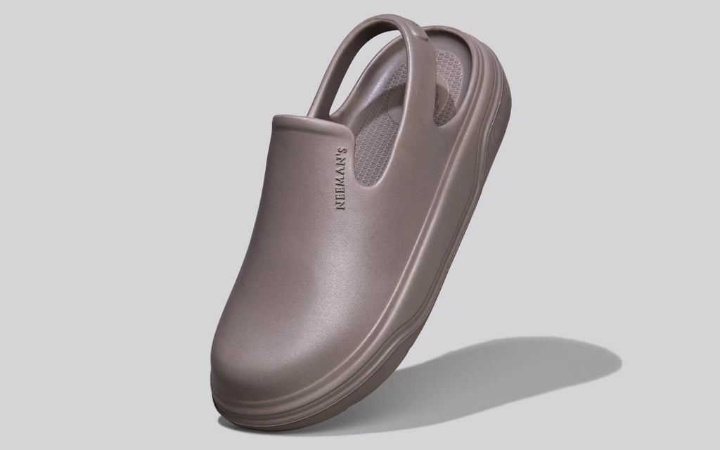 Cushers Clogs For Men : Goat Grey