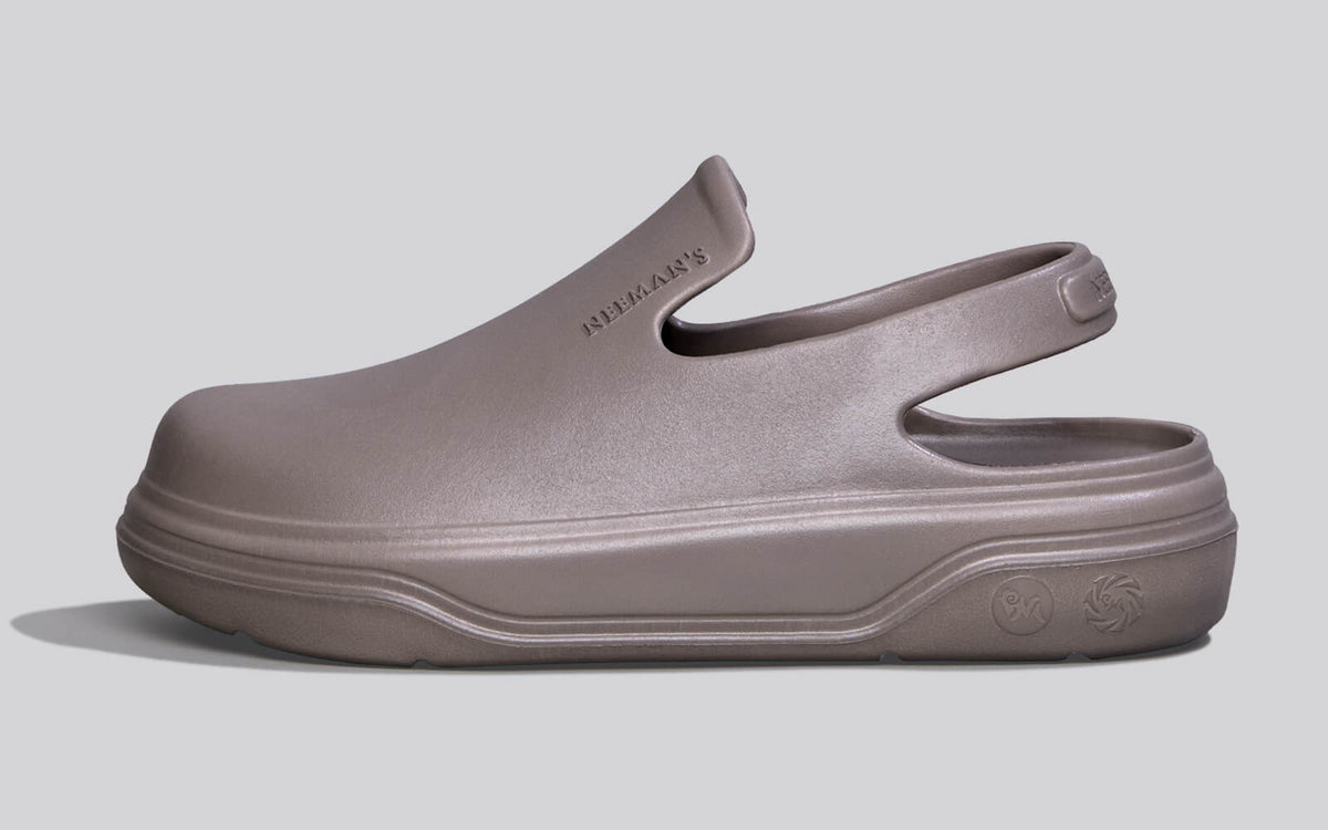 Cushers Clogs For Men : Goat Grey