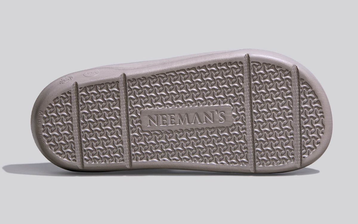 Cushers Clogs For Women : Goat Grey