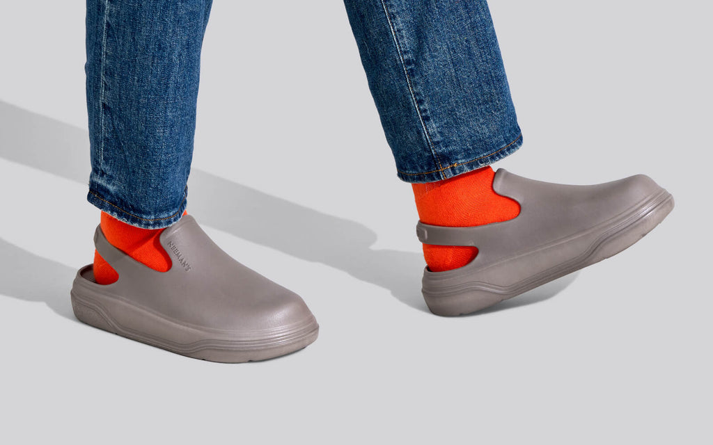 Cushers Clogs For Men : Goat Grey