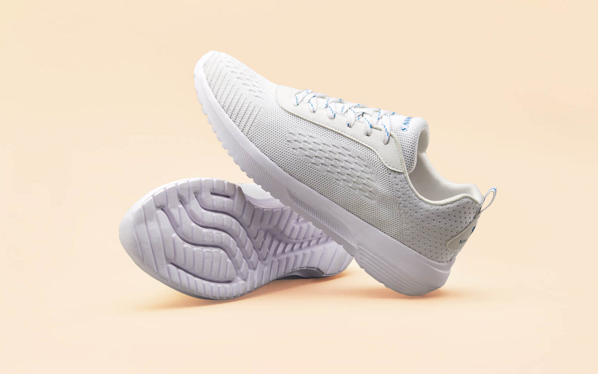 Everyday Basic Sneakers : Powder White