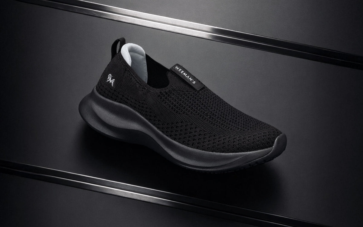 Ease Flow Slip Ons : Black