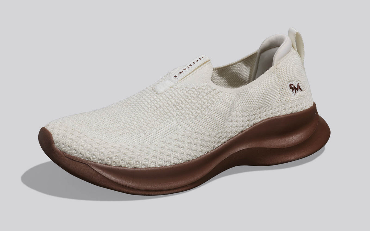 Ease Flow Slip Ons : Ivory Brown