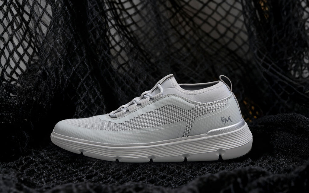 Mid-Top Sneakers : Grey