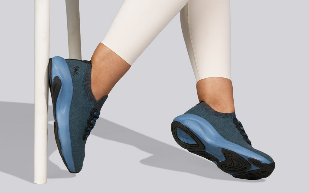 Lush Glider For Women : Blue