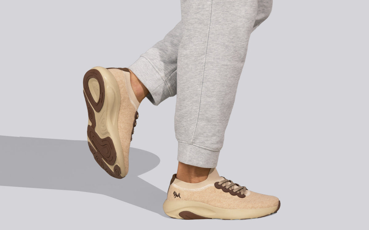 Lush Glider For Men : Beige