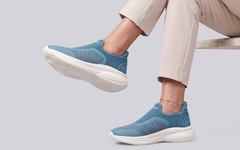 Rapid Breeze Pulsatile Slip Ons for Women : Blue
