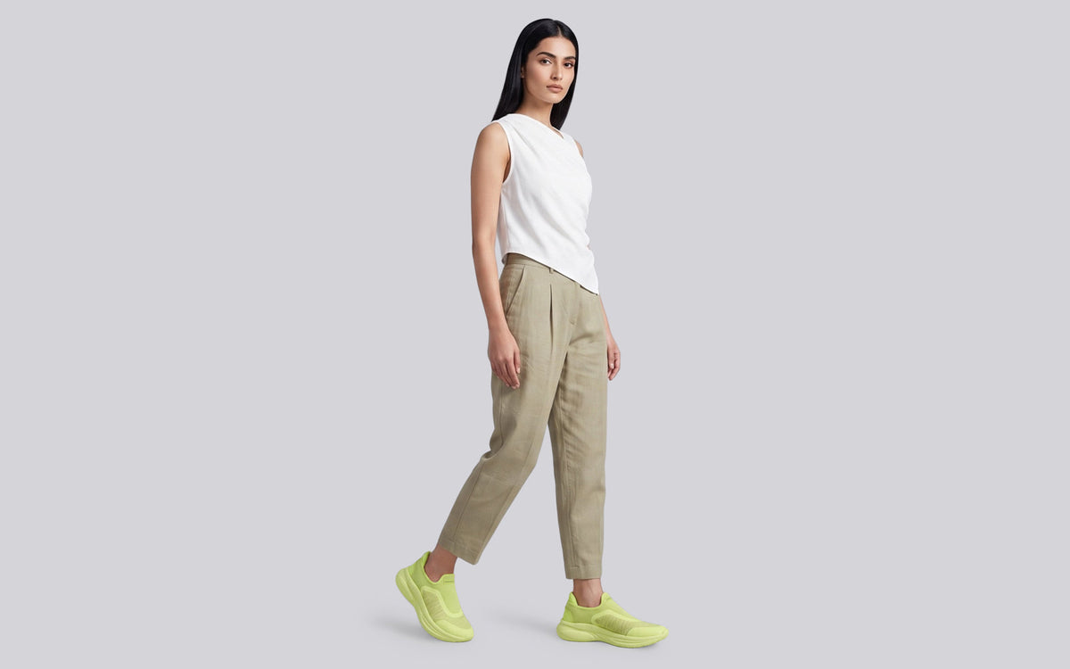 Rapid Breeze Pulsatile Slip Ons for Women : Lime