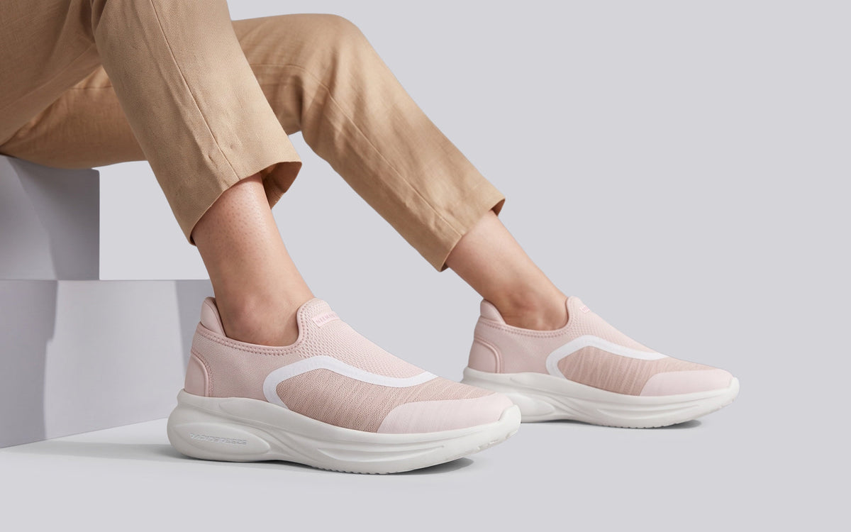 Rapid Breeze Pulsatile Slip Ons for Women : Pink