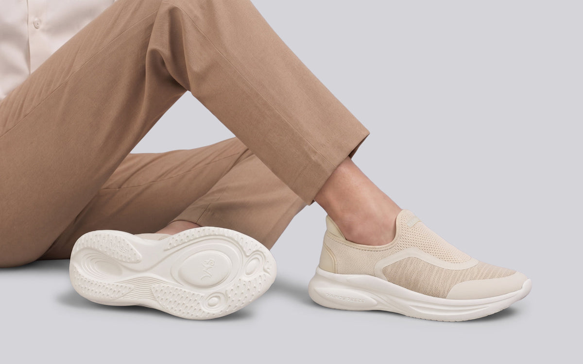 Rapid Breeze Pulsatile Slip Ons for Women : Ivory