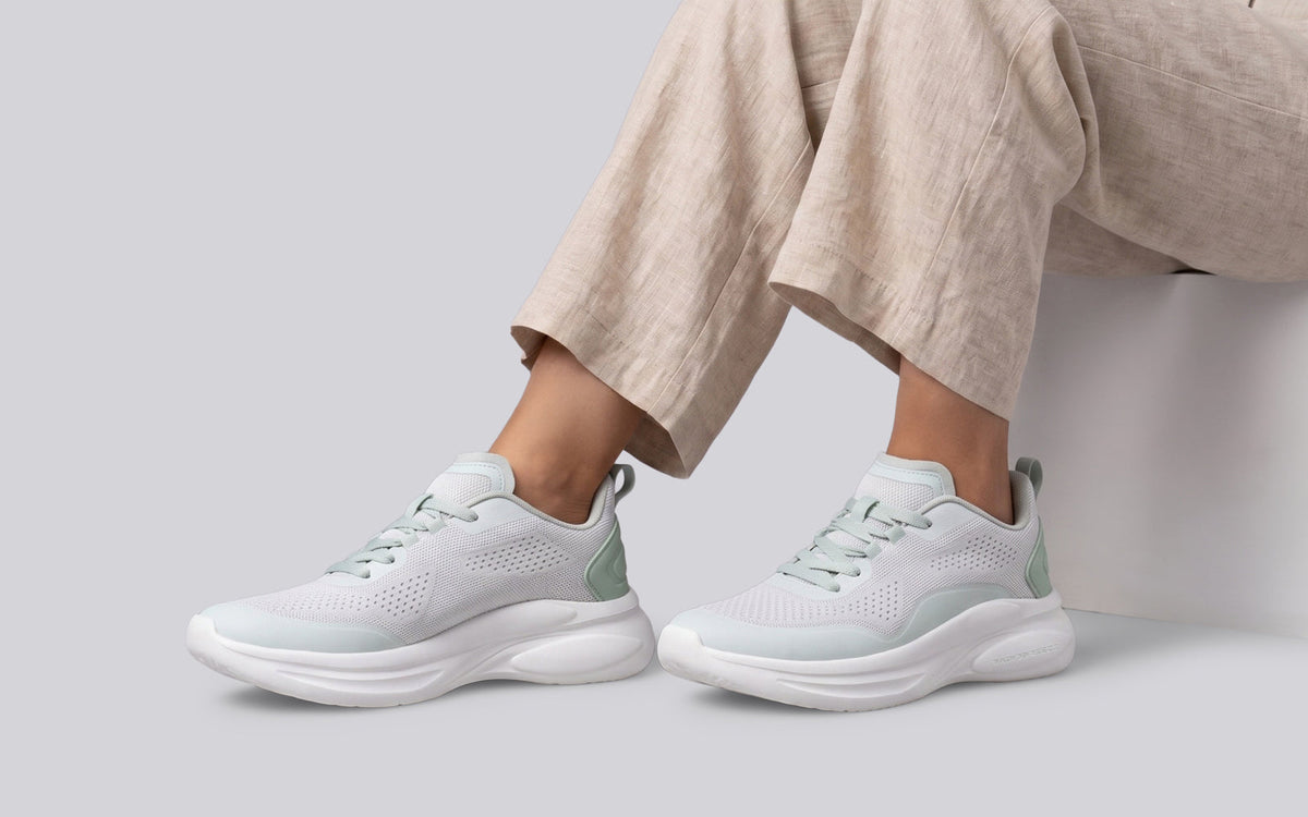 Rapid Breeze Serene Lace Ups for Women : White