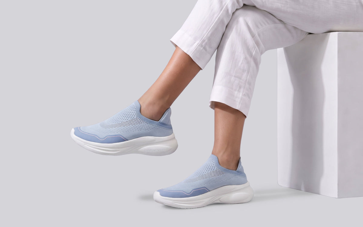 Rapid Breeze Streak Slip Ons for Women : Blue