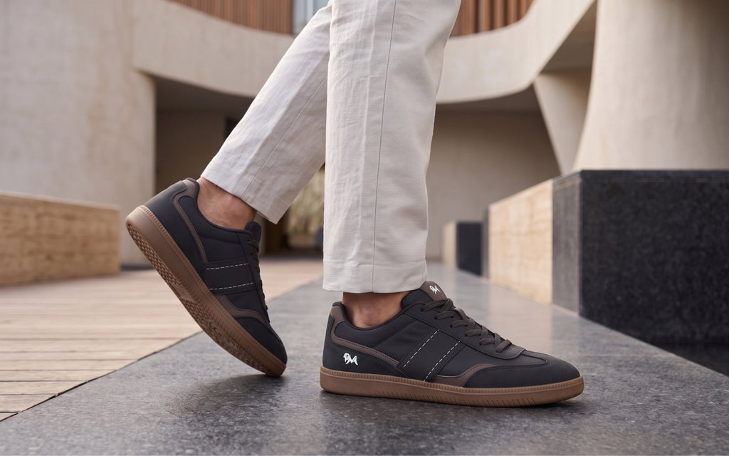 The Retro Collectible For Women : Black