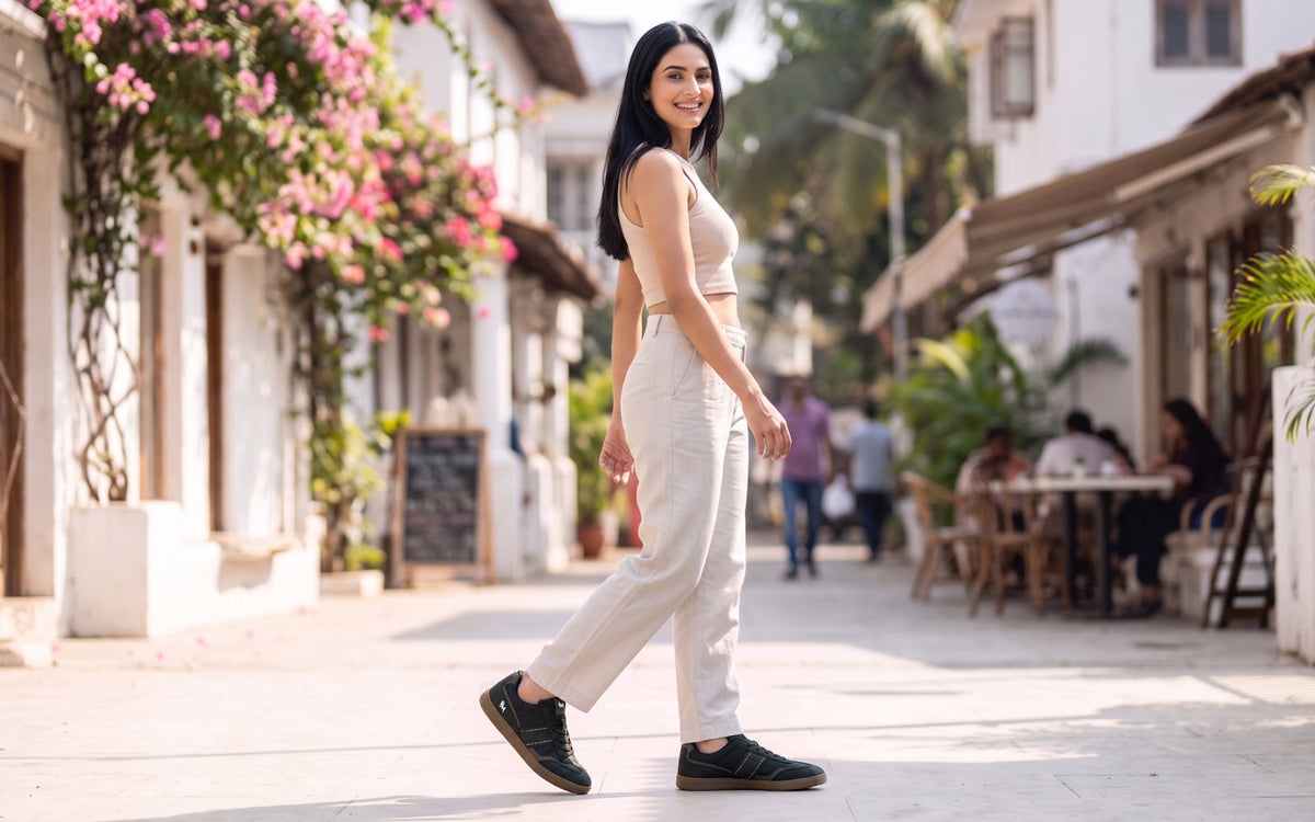 The Retro Collectible For Women : Black