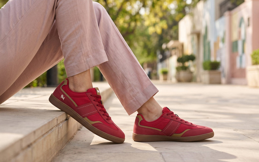 The Retro Collectible For Women : Red