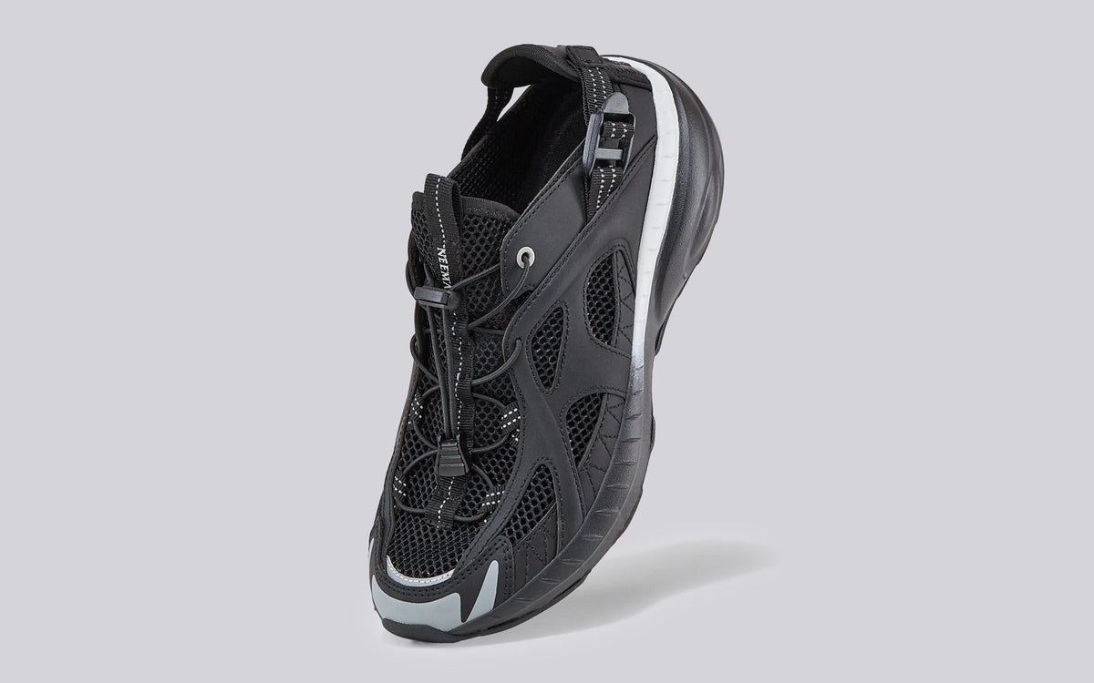 The Sneandals For Women : Black