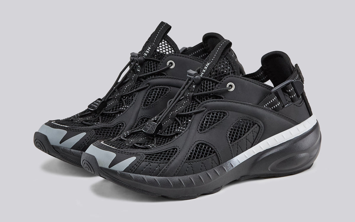The Sneandals For Women : Black