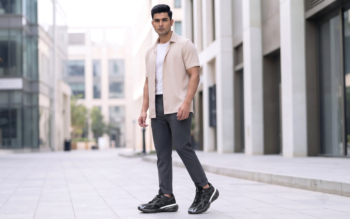 The Sneandals For Men : Black