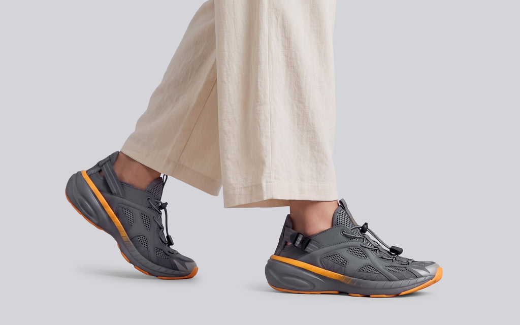 The Sneandals For Women : Grey