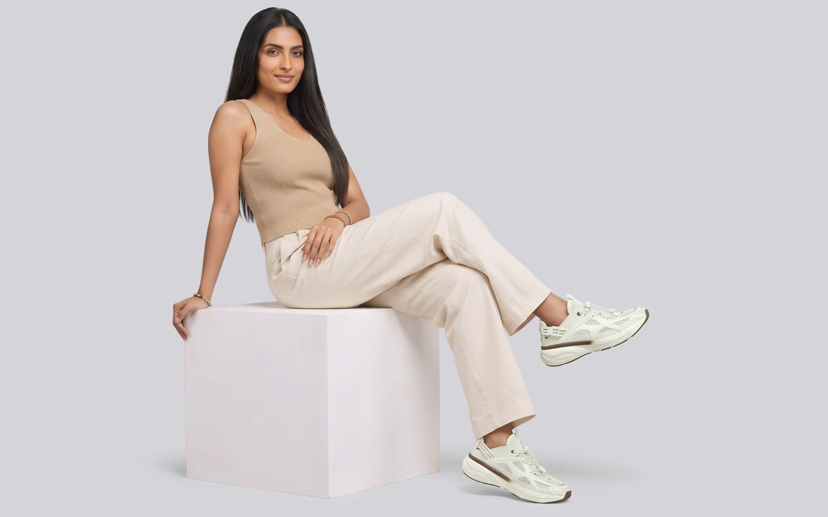 The Sneandals For Women : Ivory